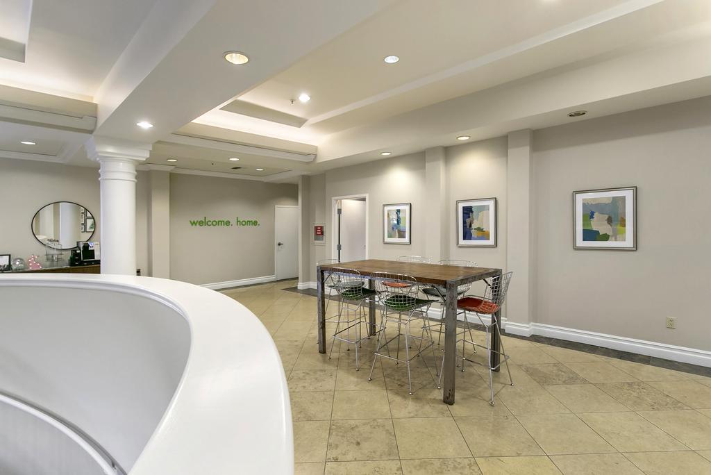 Eaves Mountain View At Middlefield Apartment Bagian luar foto
