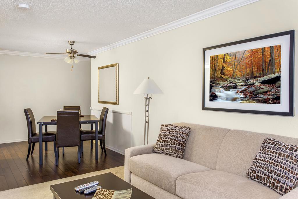 Eaves Mountain View At Middlefield Apartment Bagian luar foto